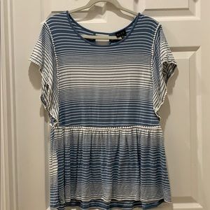 BLUE STRIPED TOP